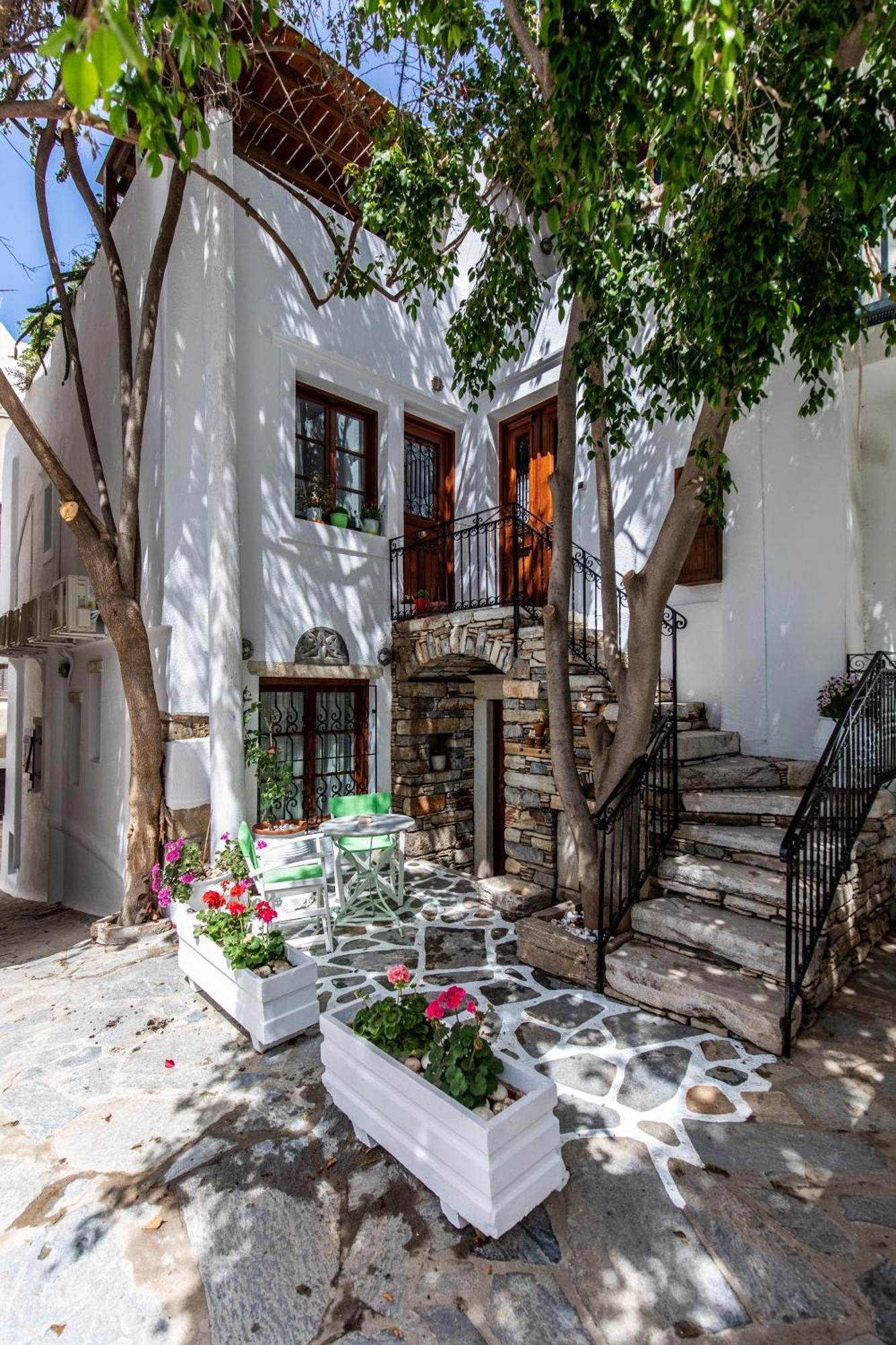 Arco Naxos Luxury Apartments Naxos City Екстер'єр фото