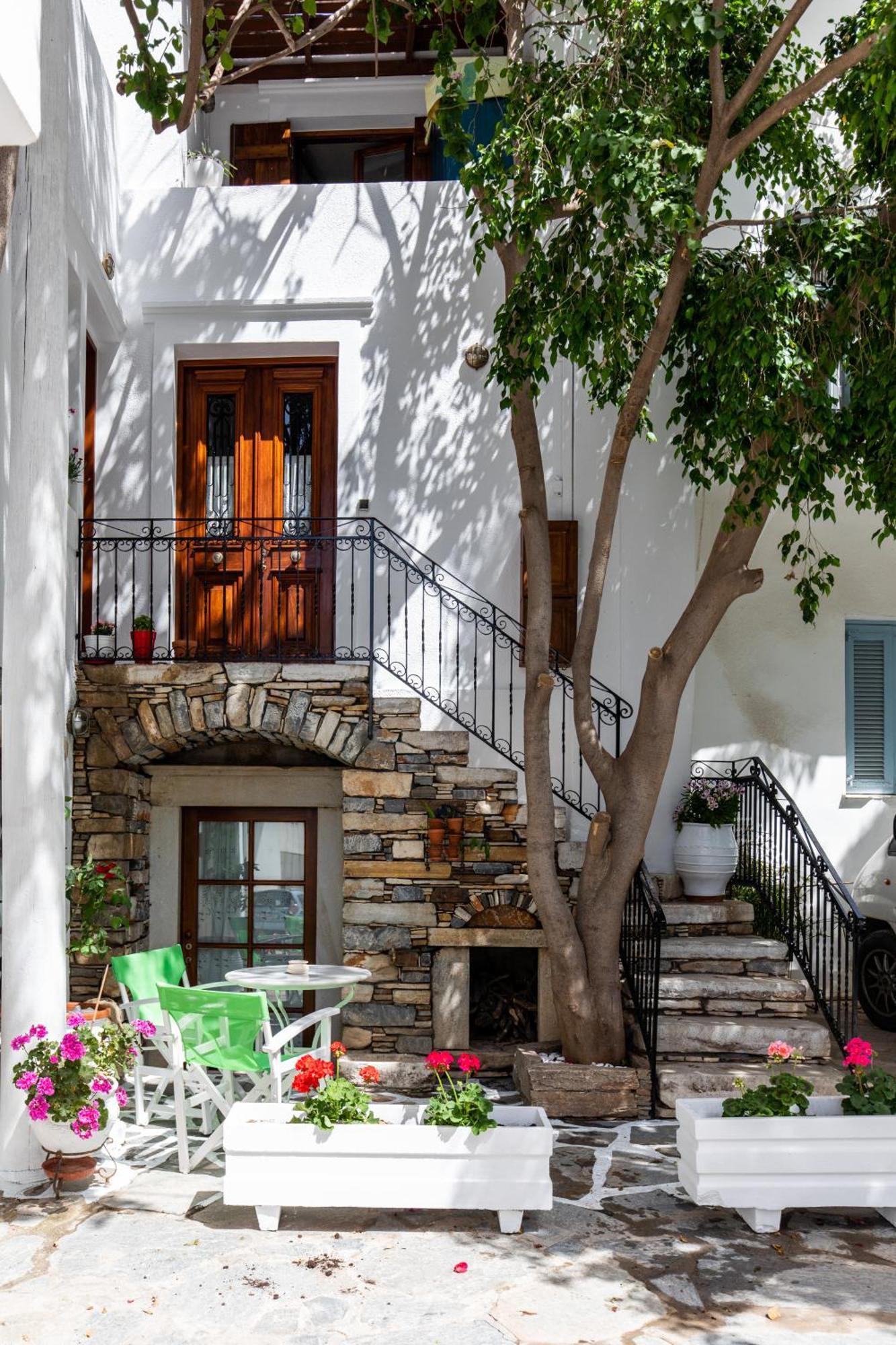 Arco Naxos Luxury Apartments Naxos City Екстер'єр фото