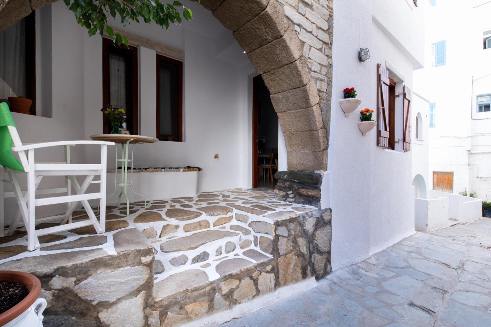 Arco Naxos Luxury Apartments Naxos City Екстер'єр фото
